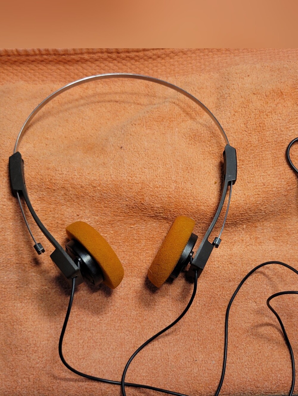 Vintage 1980s Koss KC/19 Headphones